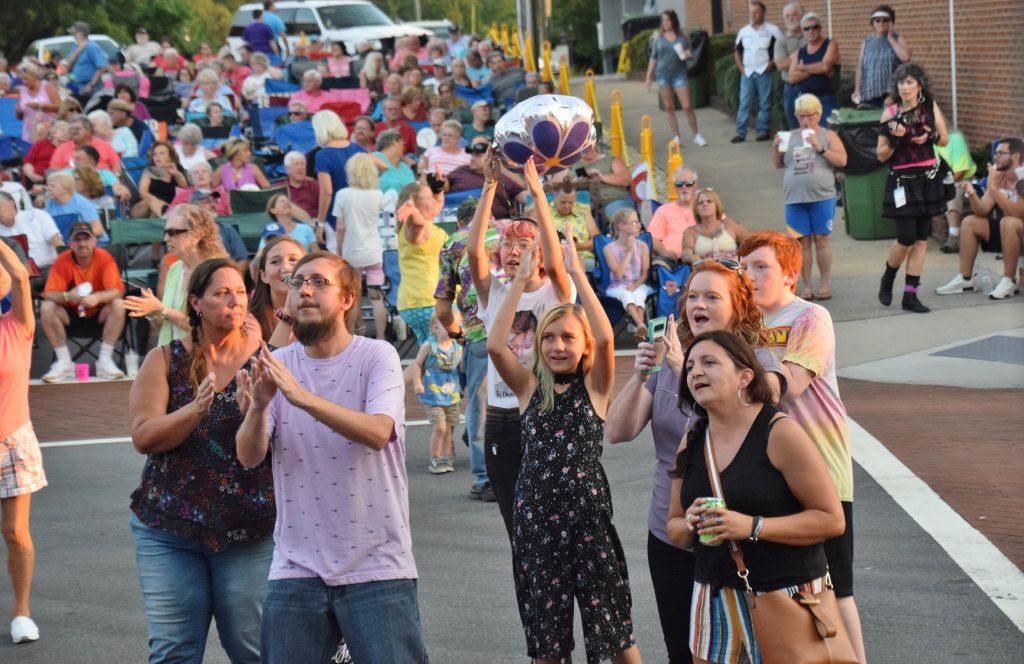 beach and val fest 2019 120 (1024x664).jpg